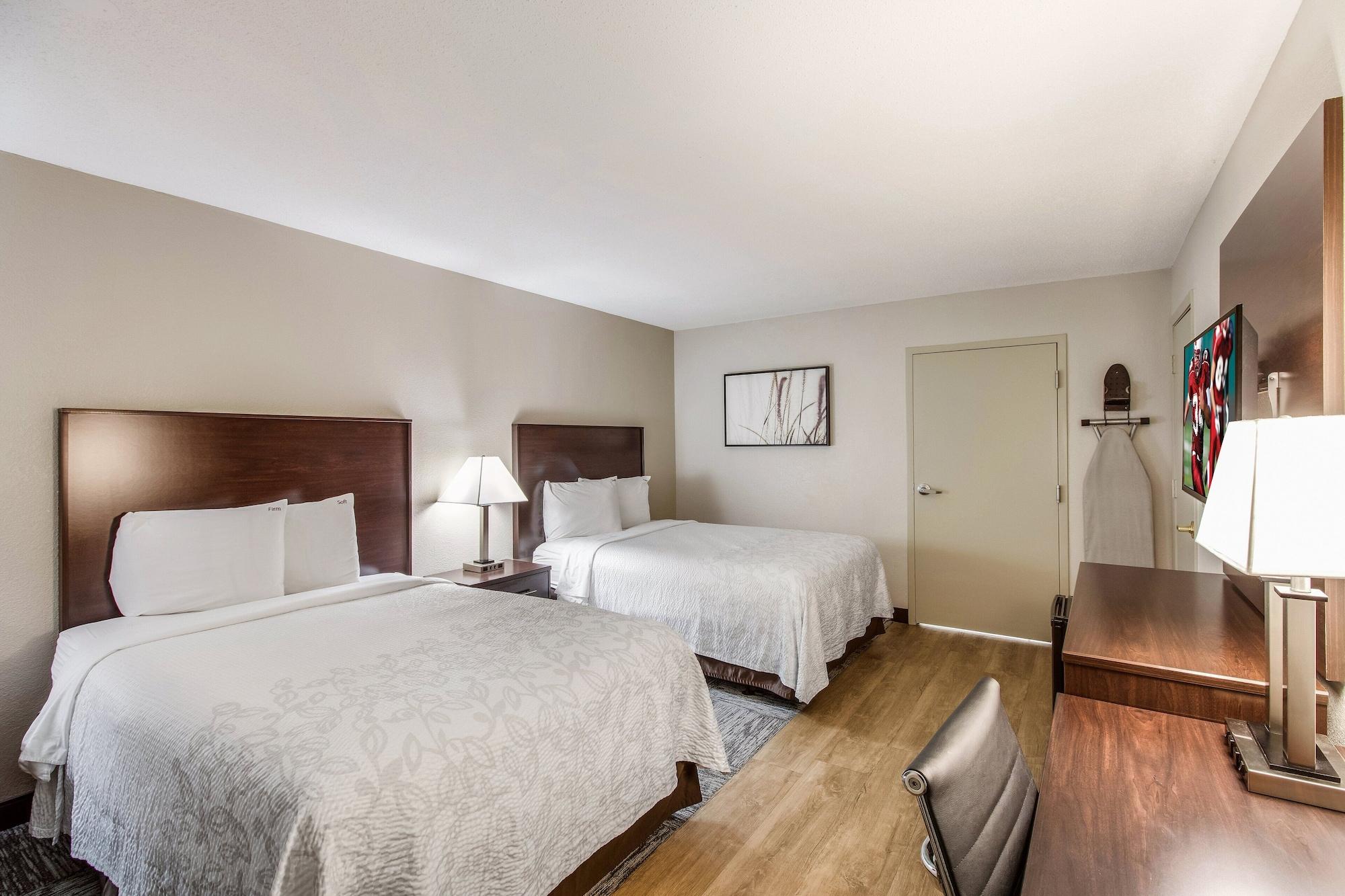 Red Roof Inn Plus+ Dallas - Addison Exterior photo