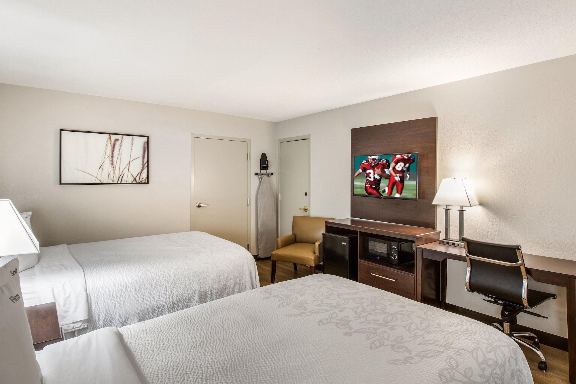 Red Roof Inn Plus+ Dallas - Addison Exterior photo