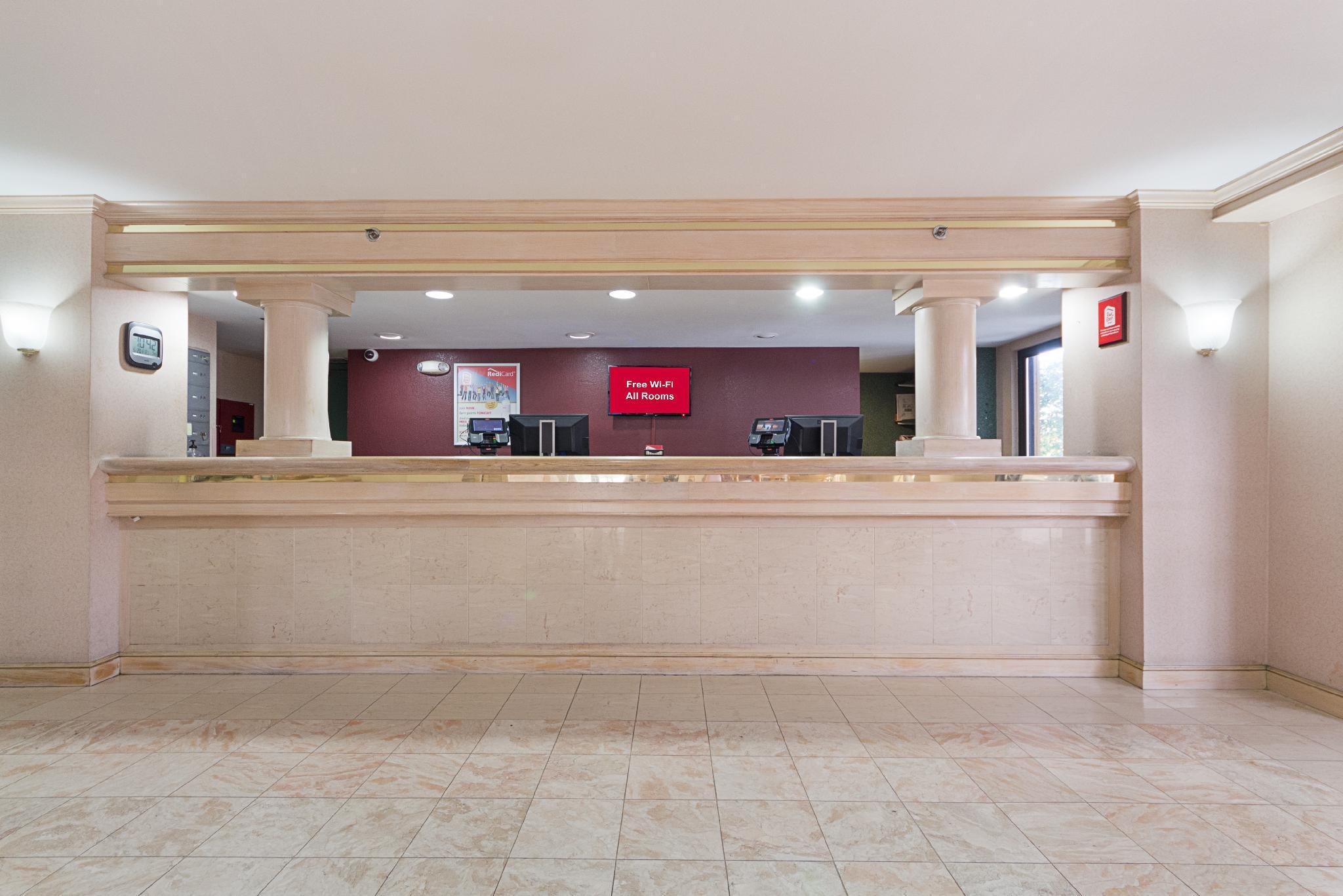 Red Roof Inn Plus+ Dallas - Addison Exterior photo