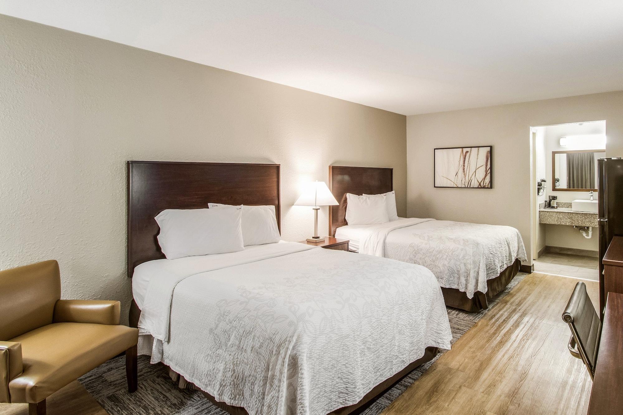 Red Roof Inn Plus+ Dallas - Addison Exterior photo